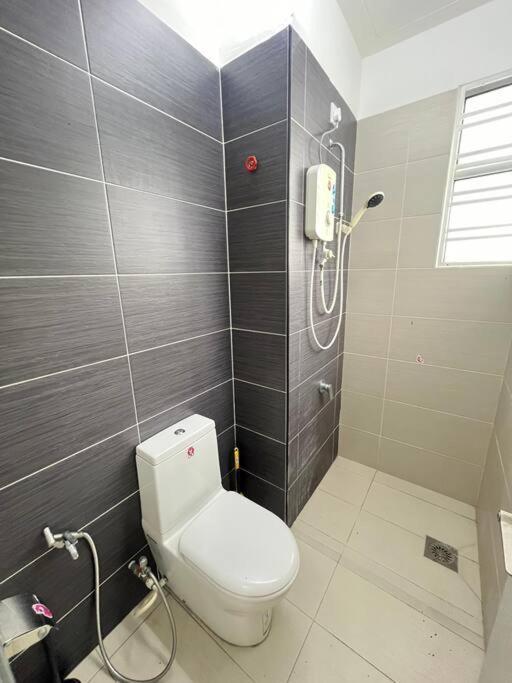 B1711 Austin Height Lotso Bear Netflix Bystay Apartment Johor Bahru
