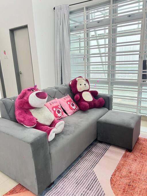 B1711 Austin Height Lotso Bear Netflix Bystay *