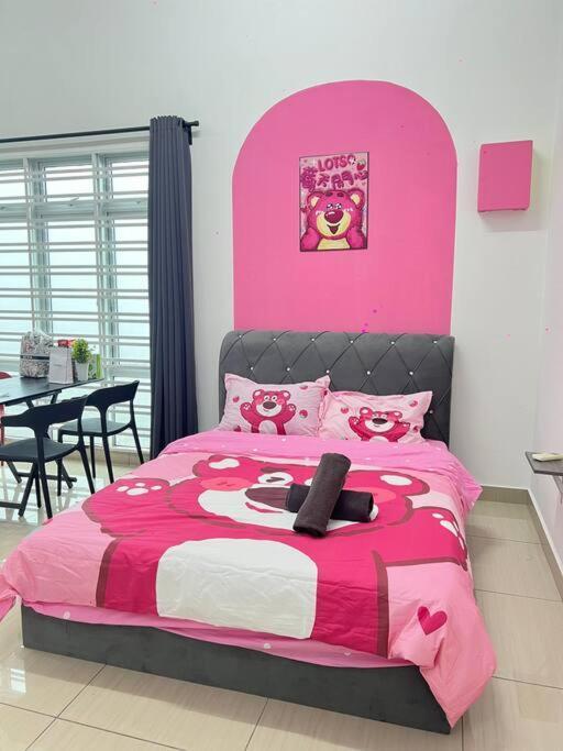 B1711 Austin Height Lotso Bear Netflix Bystay Apartment *